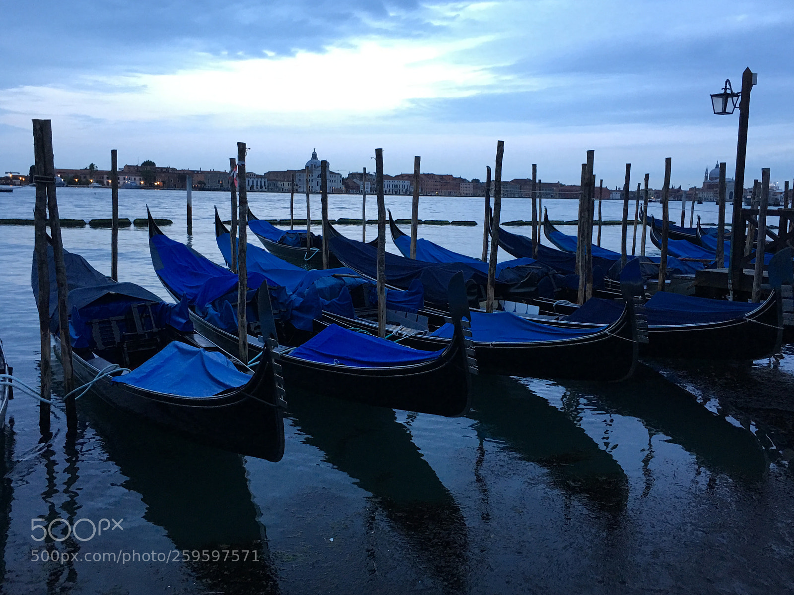 Apple iPhone 6s Plus sample photo. Morning in venice photography
