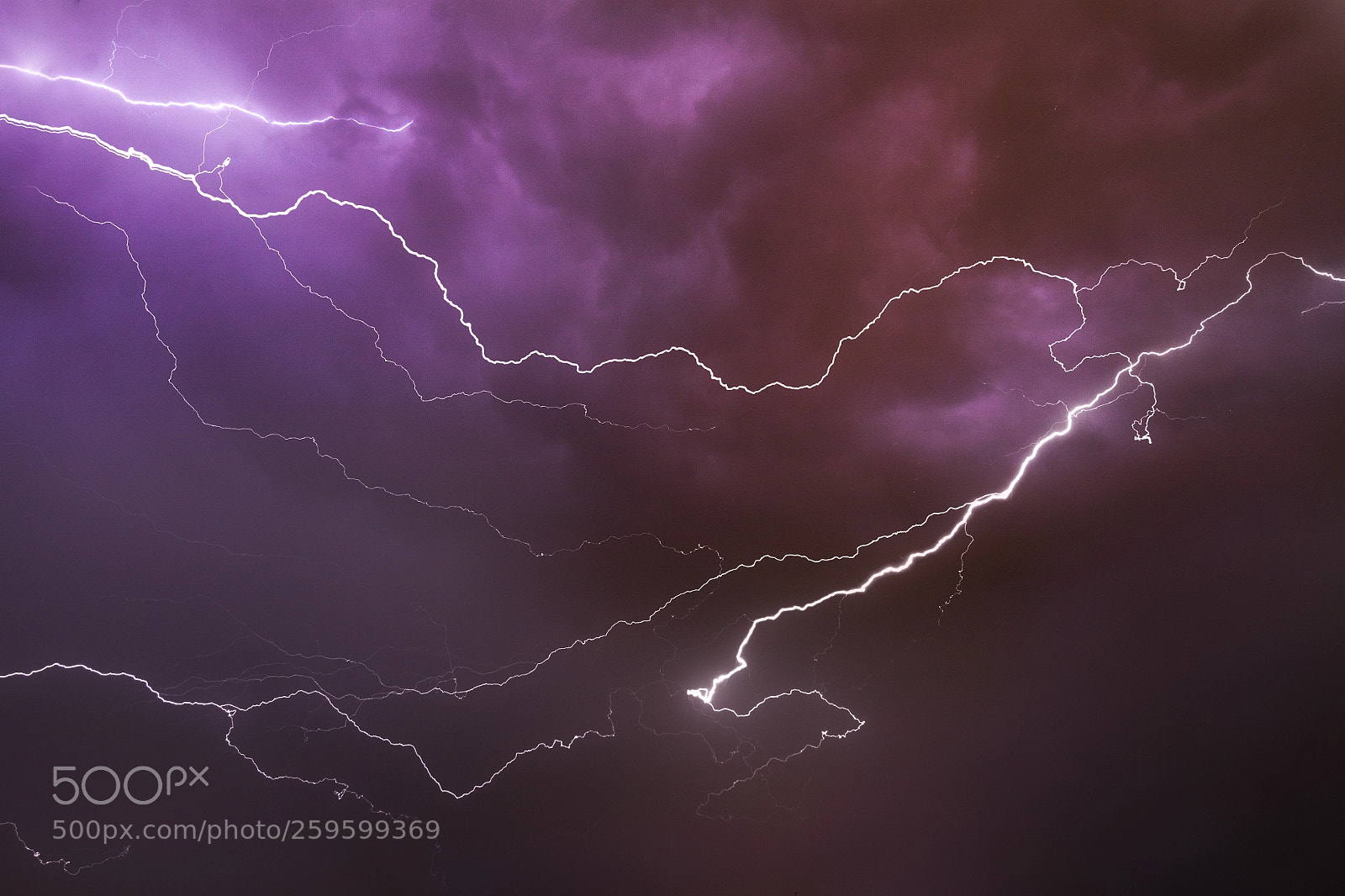 Canon EOS 500D (EOS Rebel T1i / EOS Kiss X3) sample photo. Spring storm photography