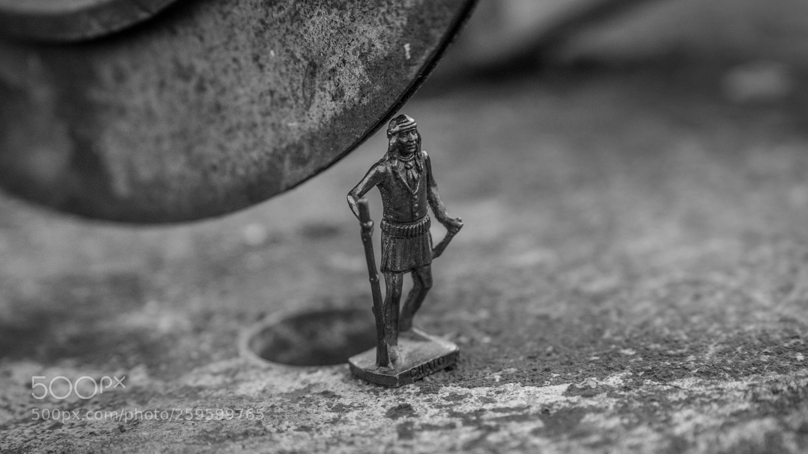 Canon EOS 6D Mark II sample photo. Chato and the hole photography