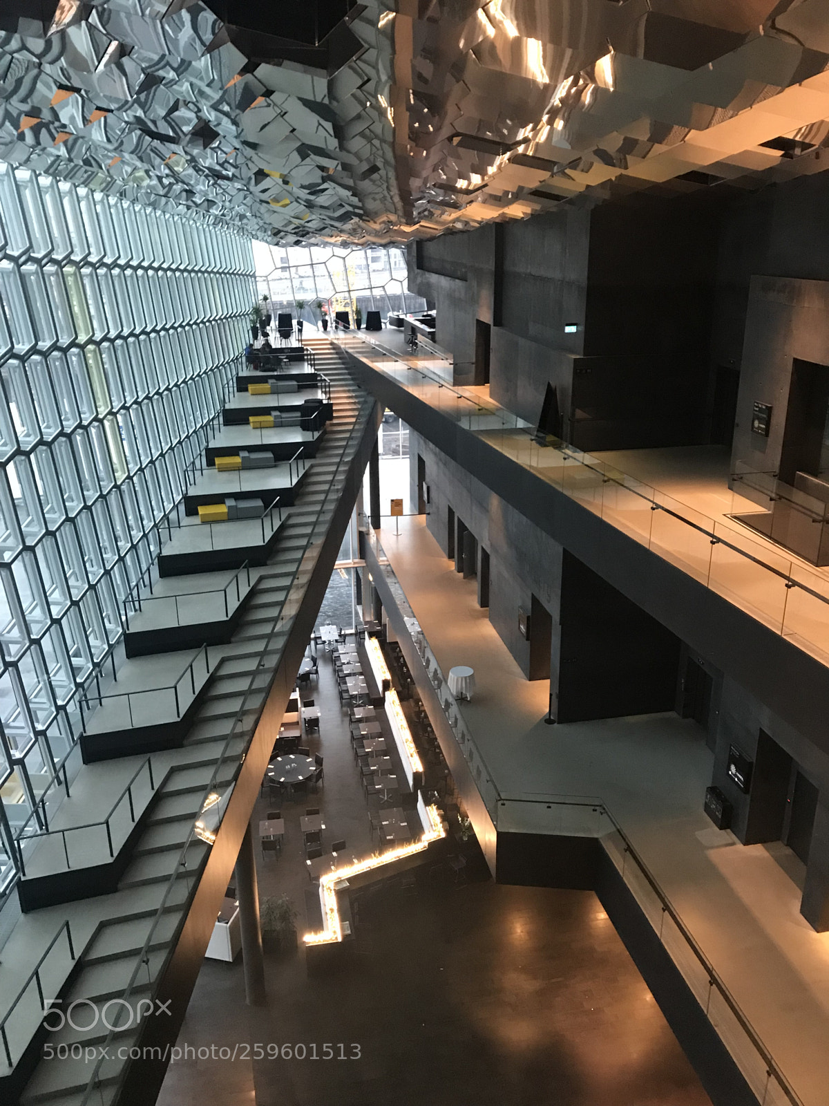 Apple iPhone 7 sample photo. Reykjavik bâtiment harpa photography