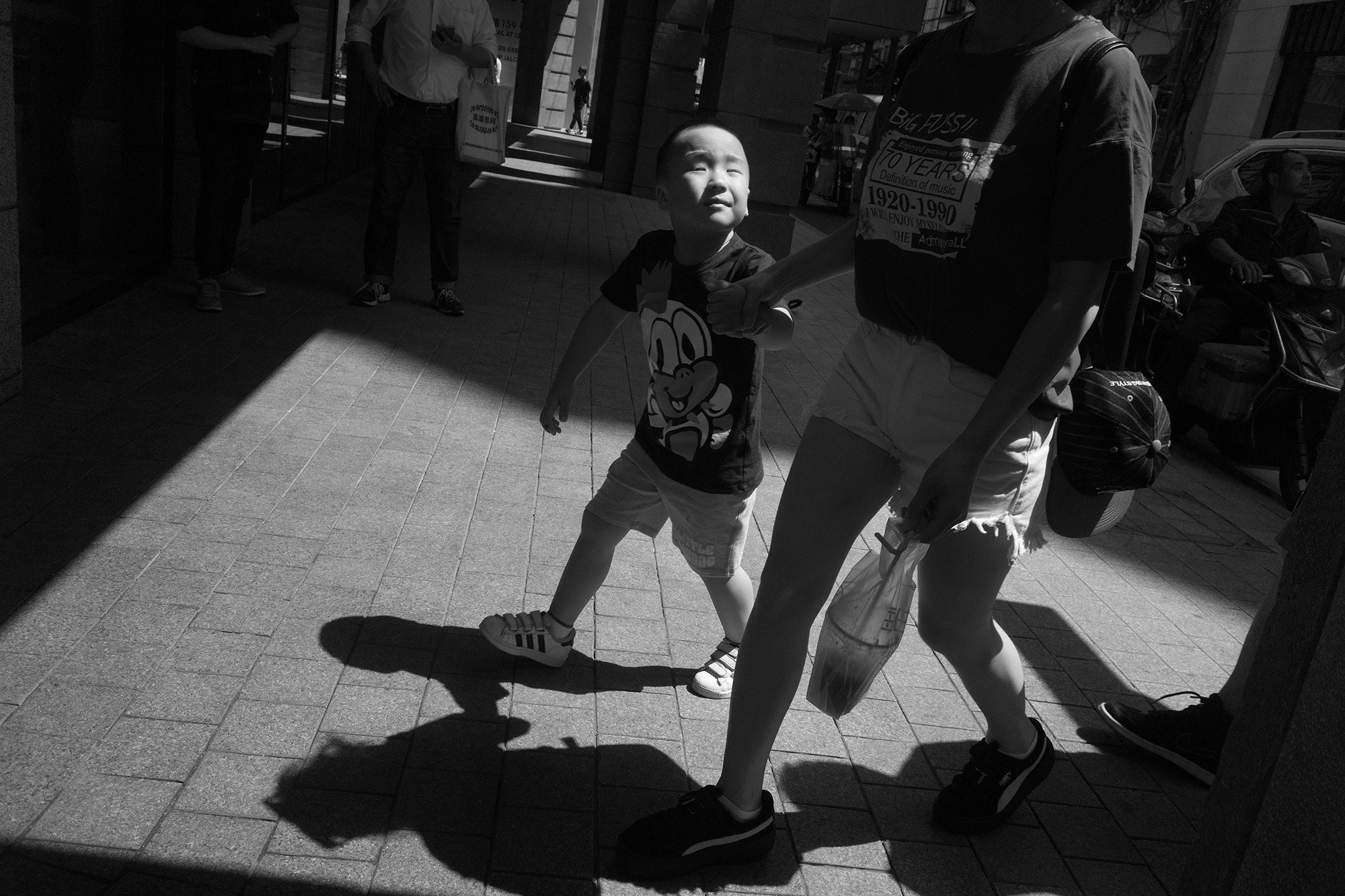Leica M9 sample photo. Street scene photography