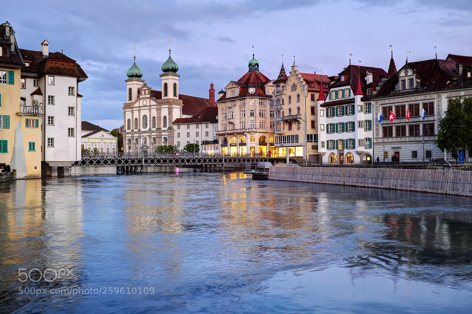 Fujifilm X100T sample photo. River reuss running through photography