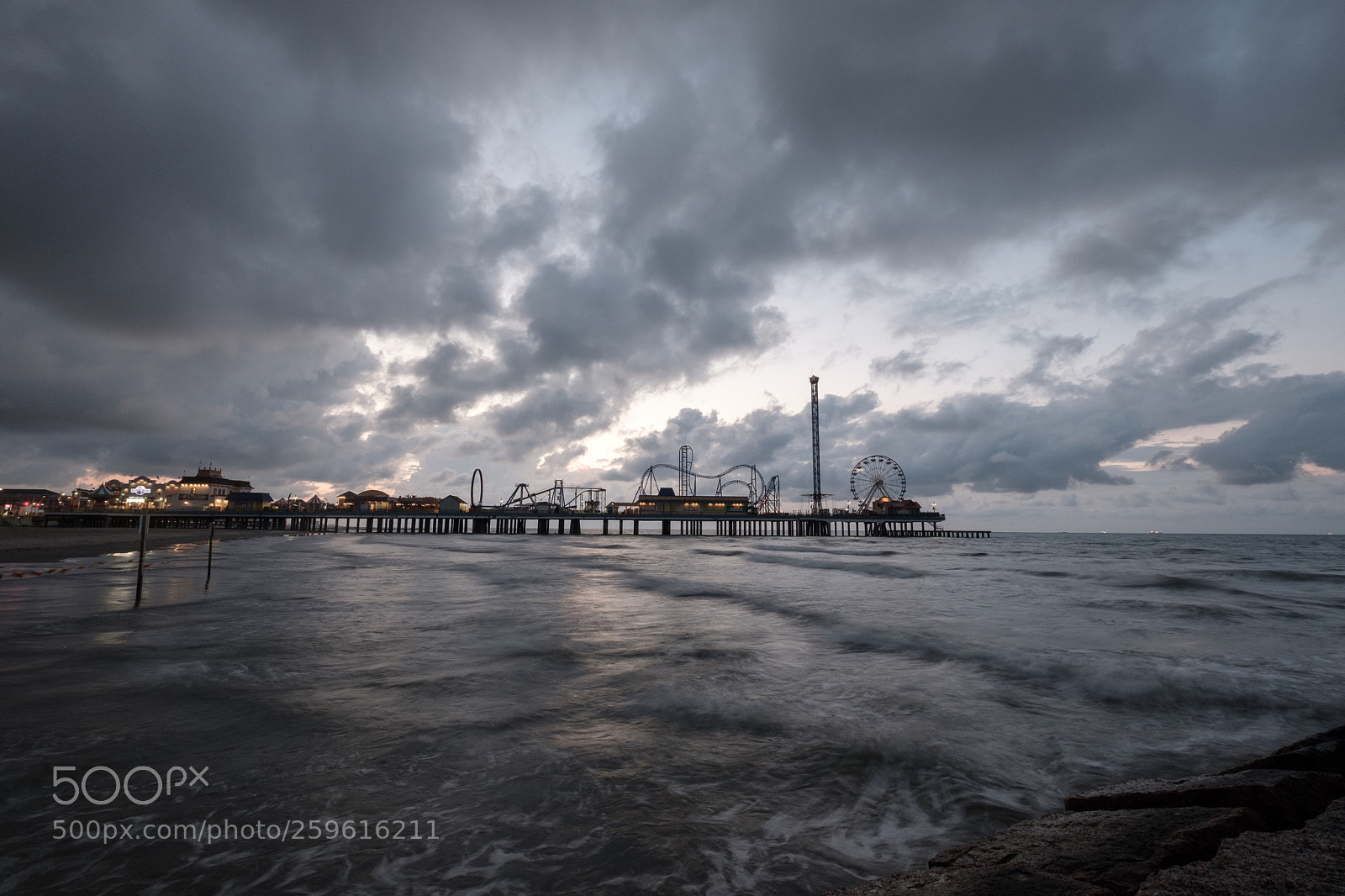 Fujifilm X-T2 sample photo. A storm approaches  photography