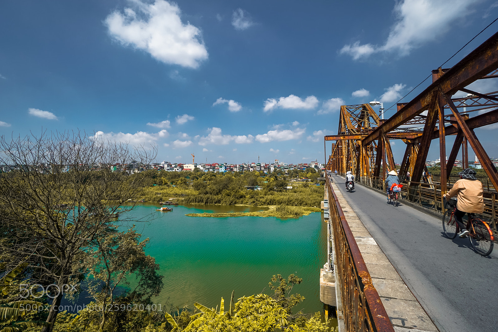 Sony a6000 sample photo. Long bien bridge photography