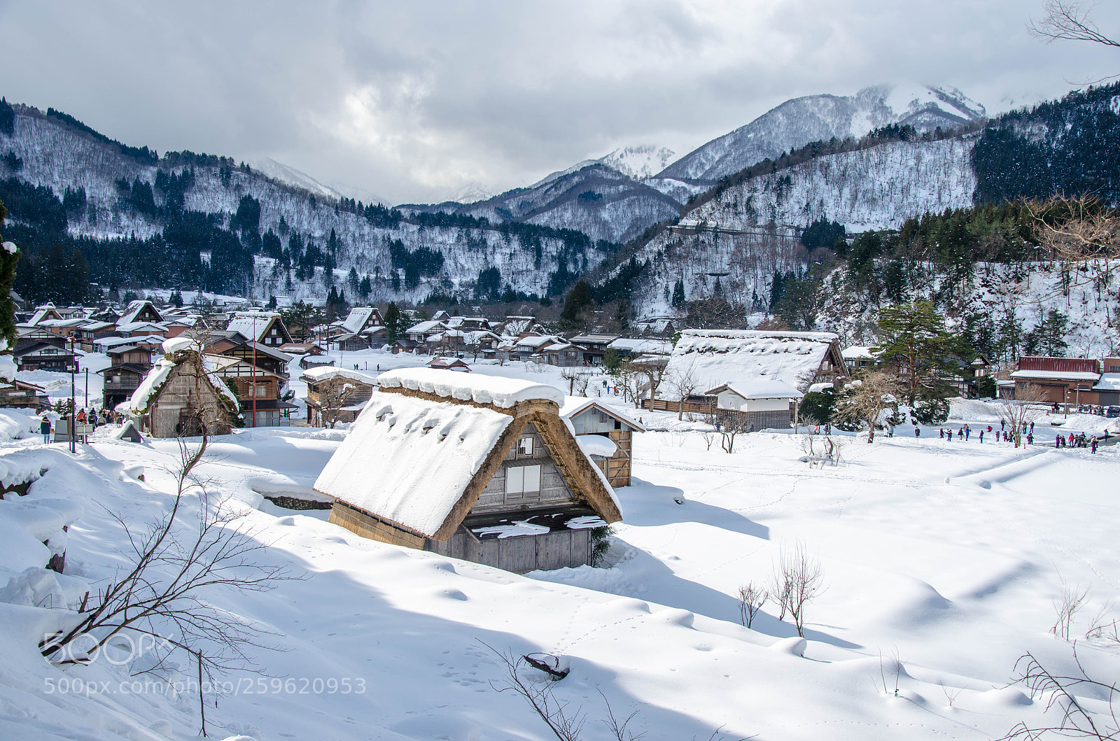 Nikon D5100 sample photo. Shirakawa-go village hotel in photography
