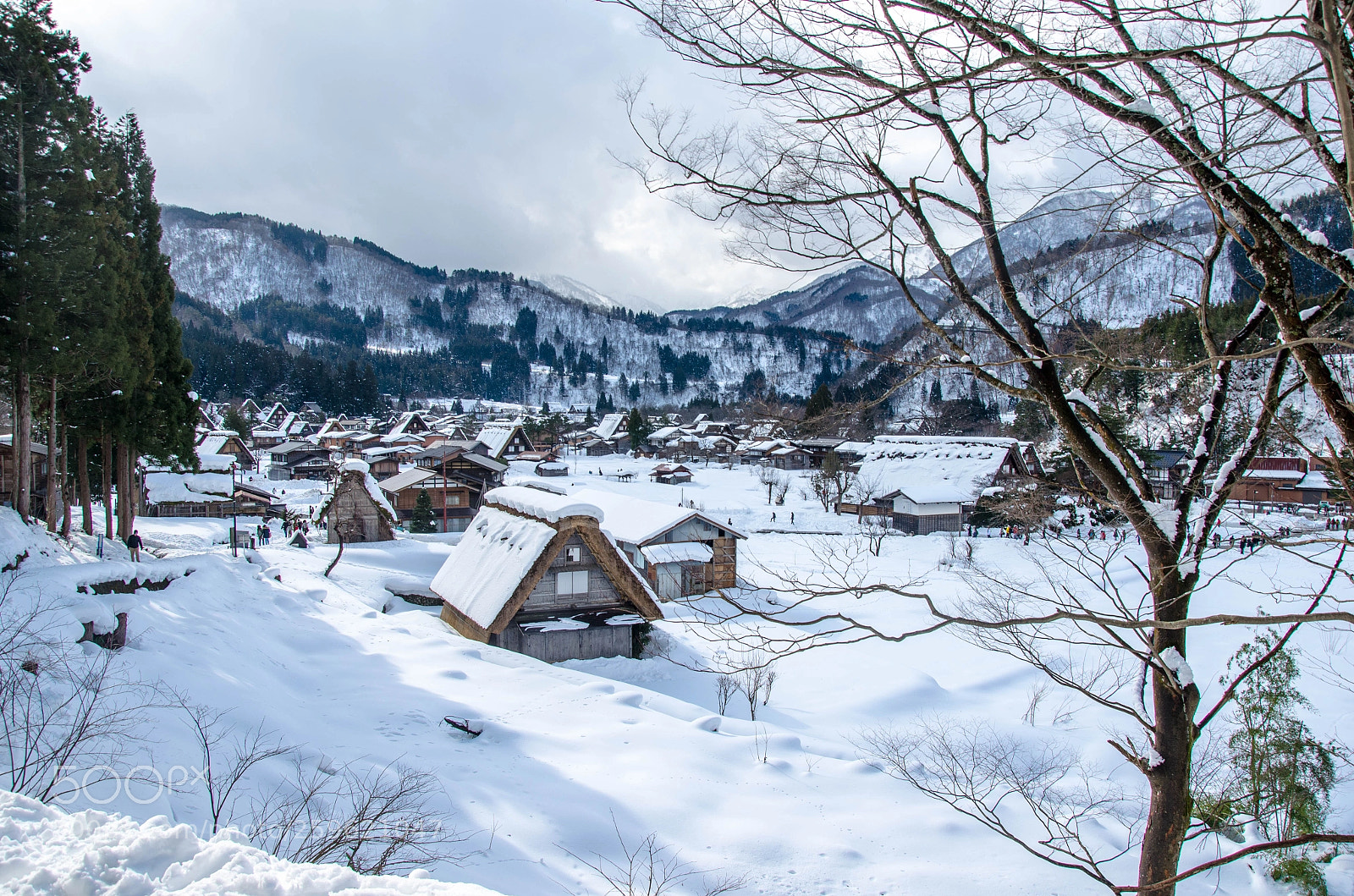 Nikon D5100 sample photo. Shirakawa-go village hotel in photography