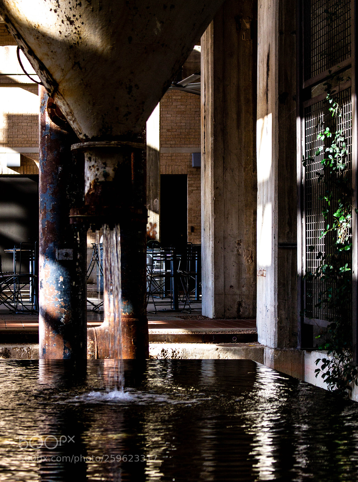 Canon EOS 1100D (EOS Rebel T3 / EOS Kiss X50) sample photo. Fountain at the pearl photography