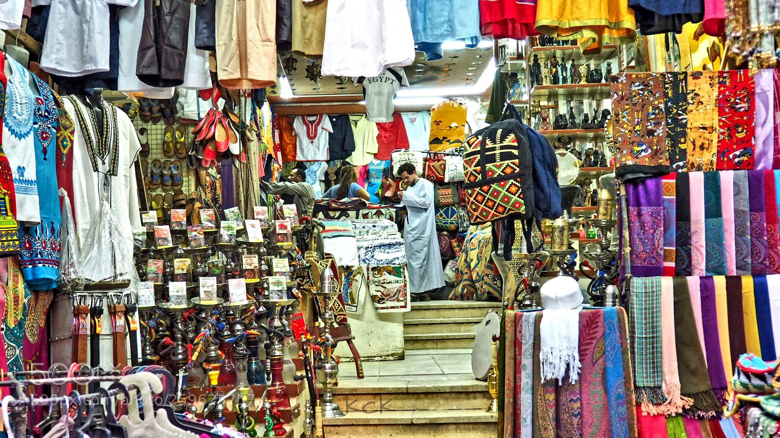 Olympus OM-D E-M10 II sample photo. Street market. egypt. photography