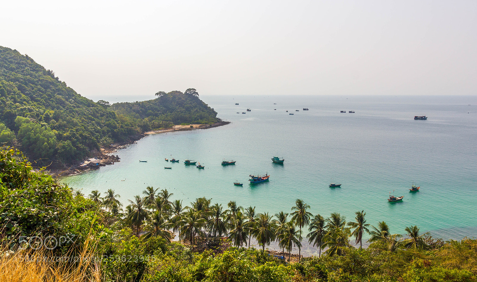 Canon EOS 550D (EOS Rebel T2i / EOS Kiss X4) sample photo. Isolated cove photography