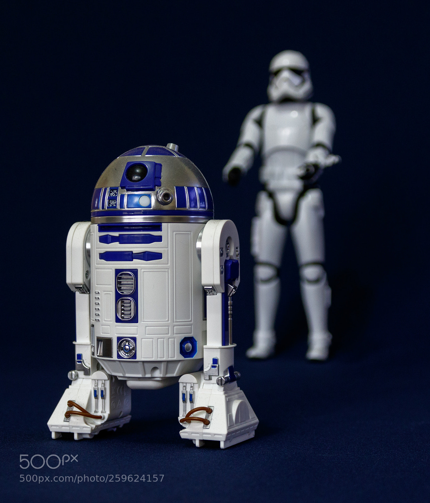 Canon EOS 7D Mark II sample photo. Look out r2d2 behind photography