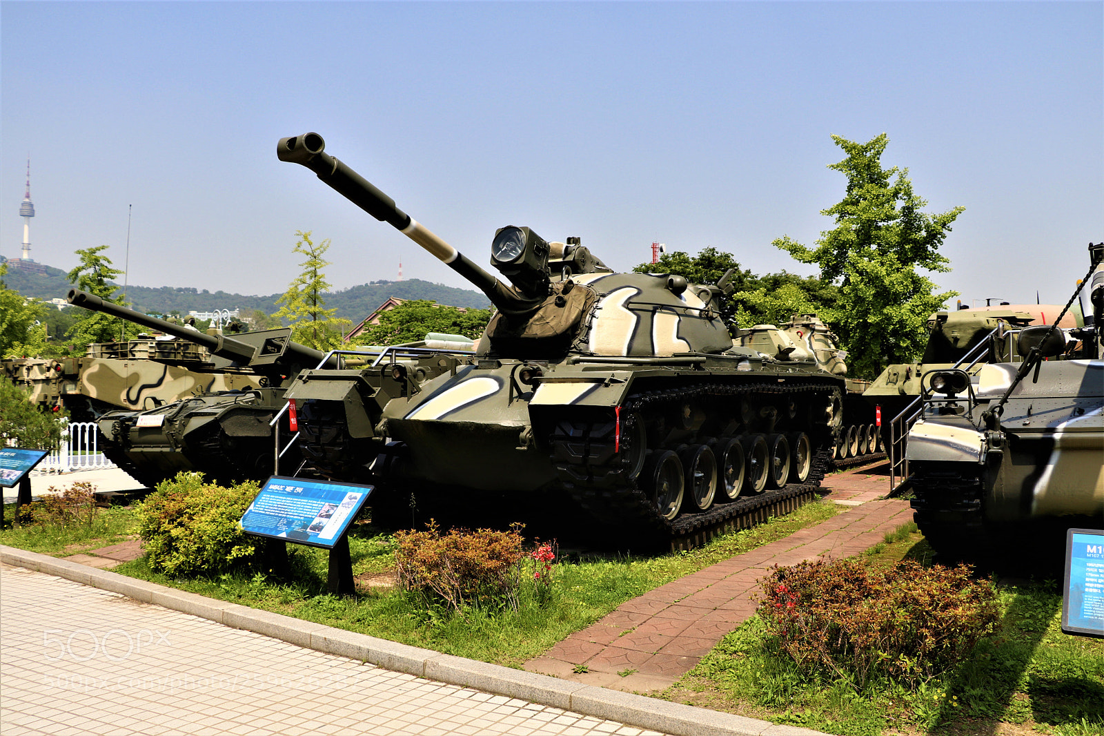 Canon EOS 80D sample photo. M48 patton .jpg photography