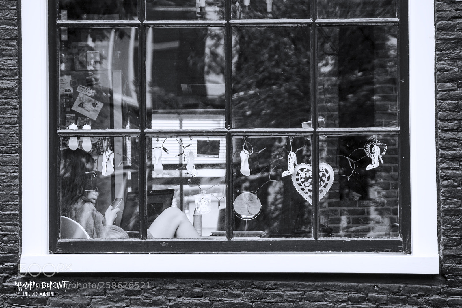 Fujifilm X-T1 sample photo. The working girl and photography