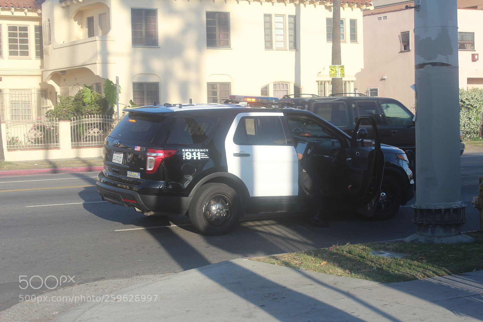 Canon EOS 1200D (EOS Rebel T5 / EOS Kiss X70 / EOS Hi) sample photo. Police in south los photography