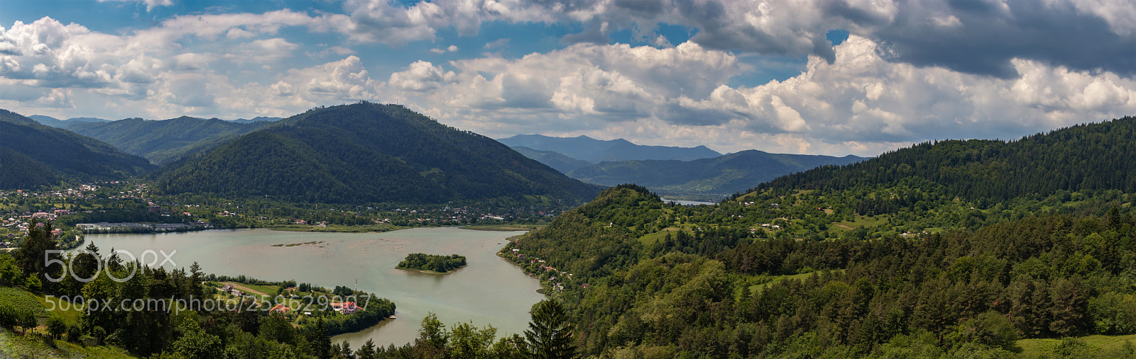 Canon EOS 70D sample photo. Under clouds photography