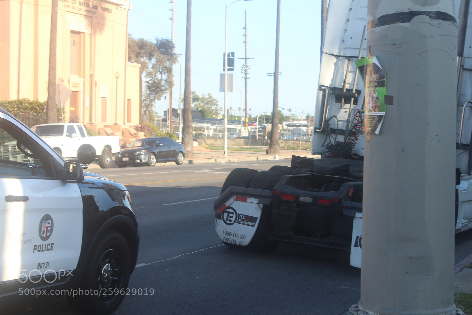 Canon EOS 1200D (EOS Rebel T5 / EOS Kiss X70 / EOS Hi) sample photo. Police in south los photography