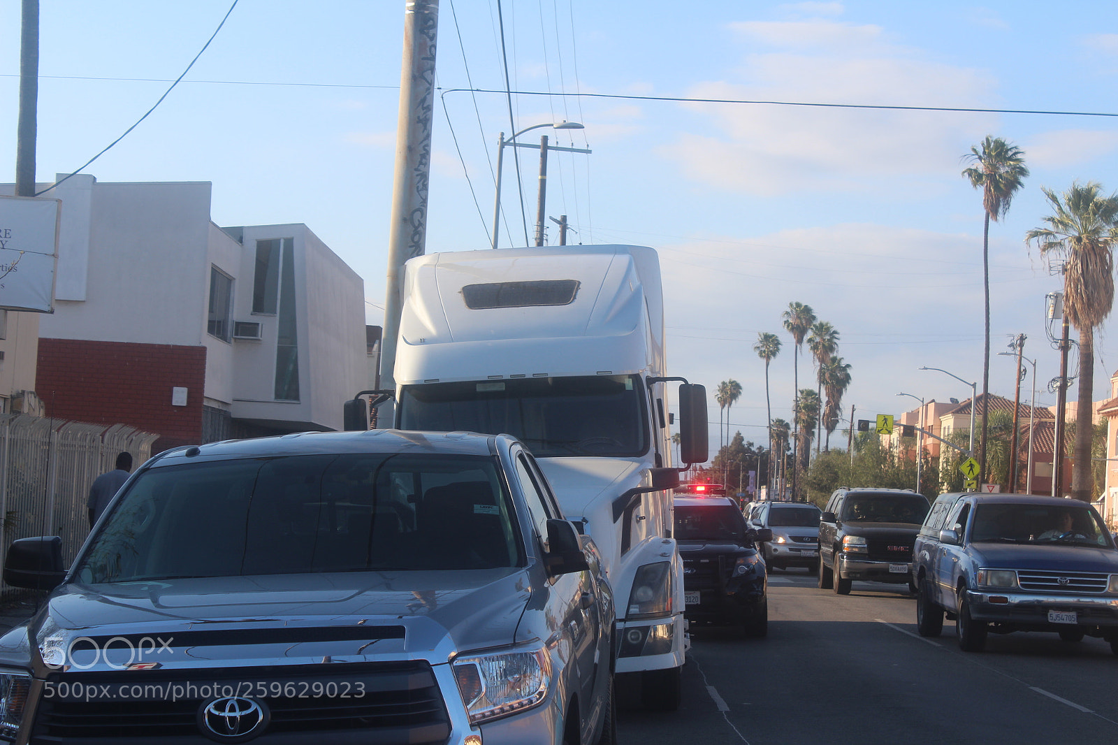 Canon EOS 1200D (EOS Rebel T5 / EOS Kiss X70 / EOS Hi) sample photo. Police in south los photography