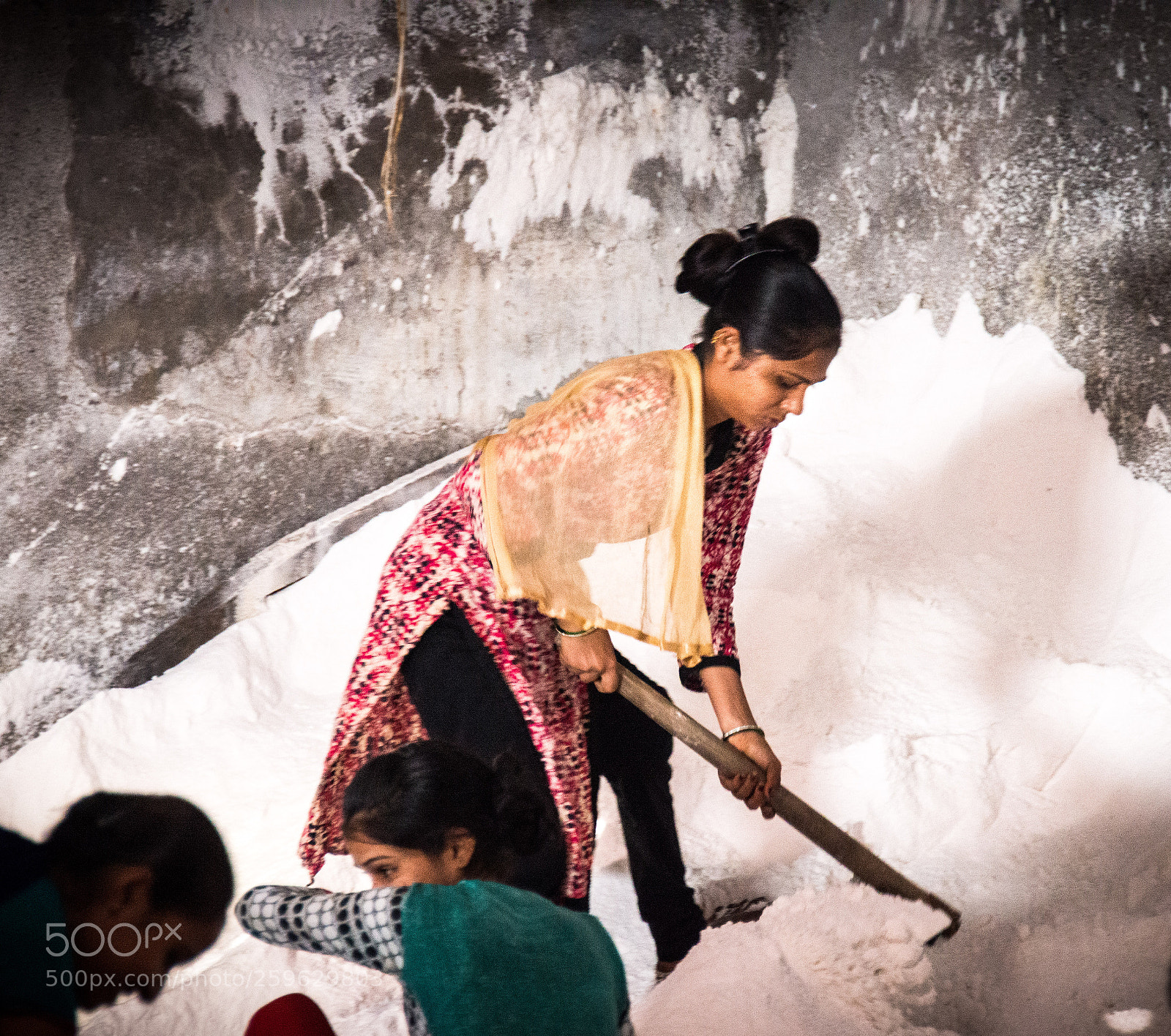 Nikon D800 sample photo. Well dressed salt miner photography