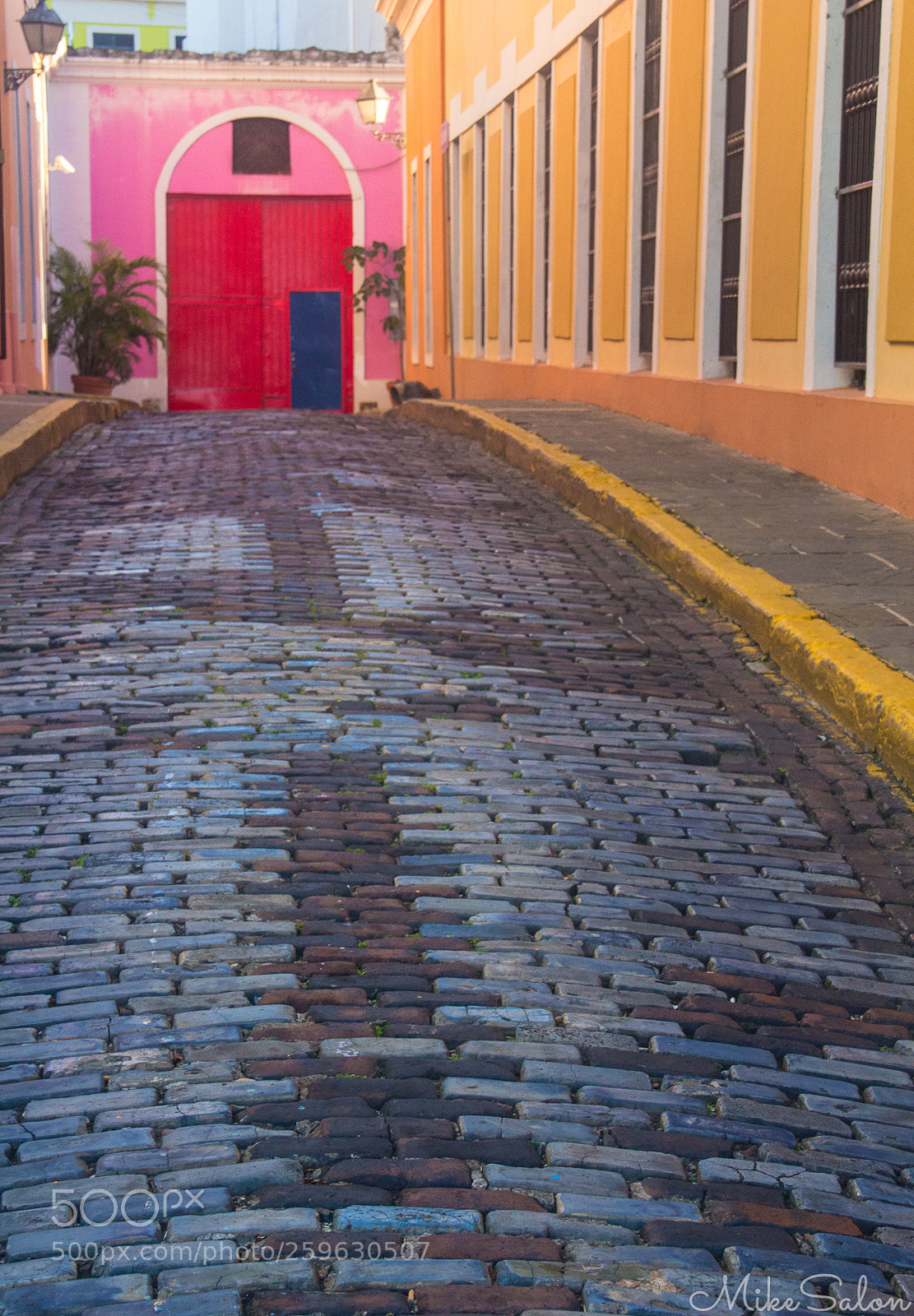 Canon EOS 60D sample photo. Cobbles and colours photography