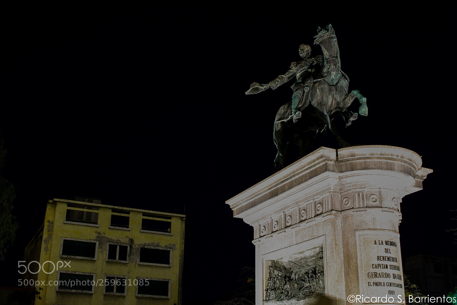 Canon EOS 1300D (EOS Rebel T6 / EOS Kiss X80) sample photo. Centro hist rico de photography