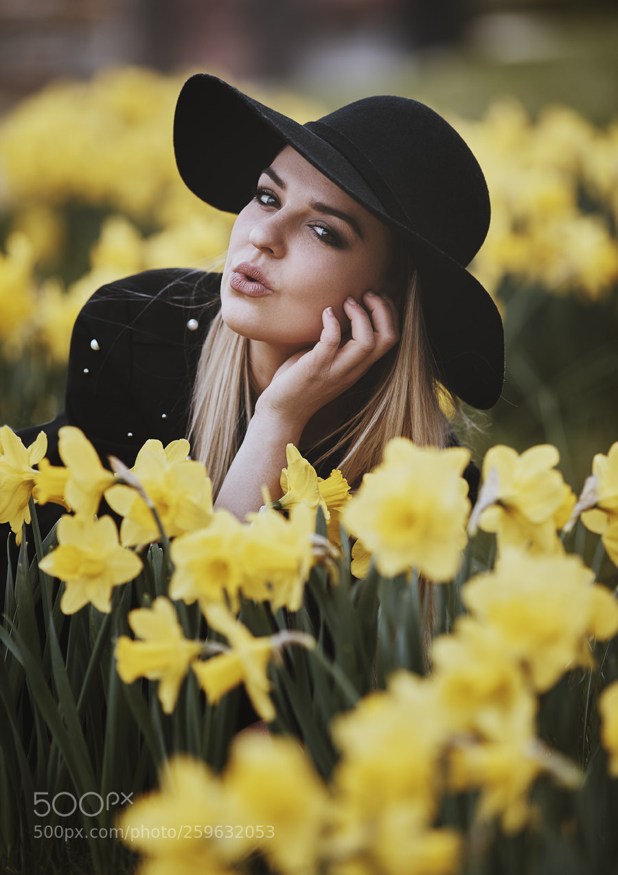 Canon EOS 5D Mark II sample photo. Lucie photography