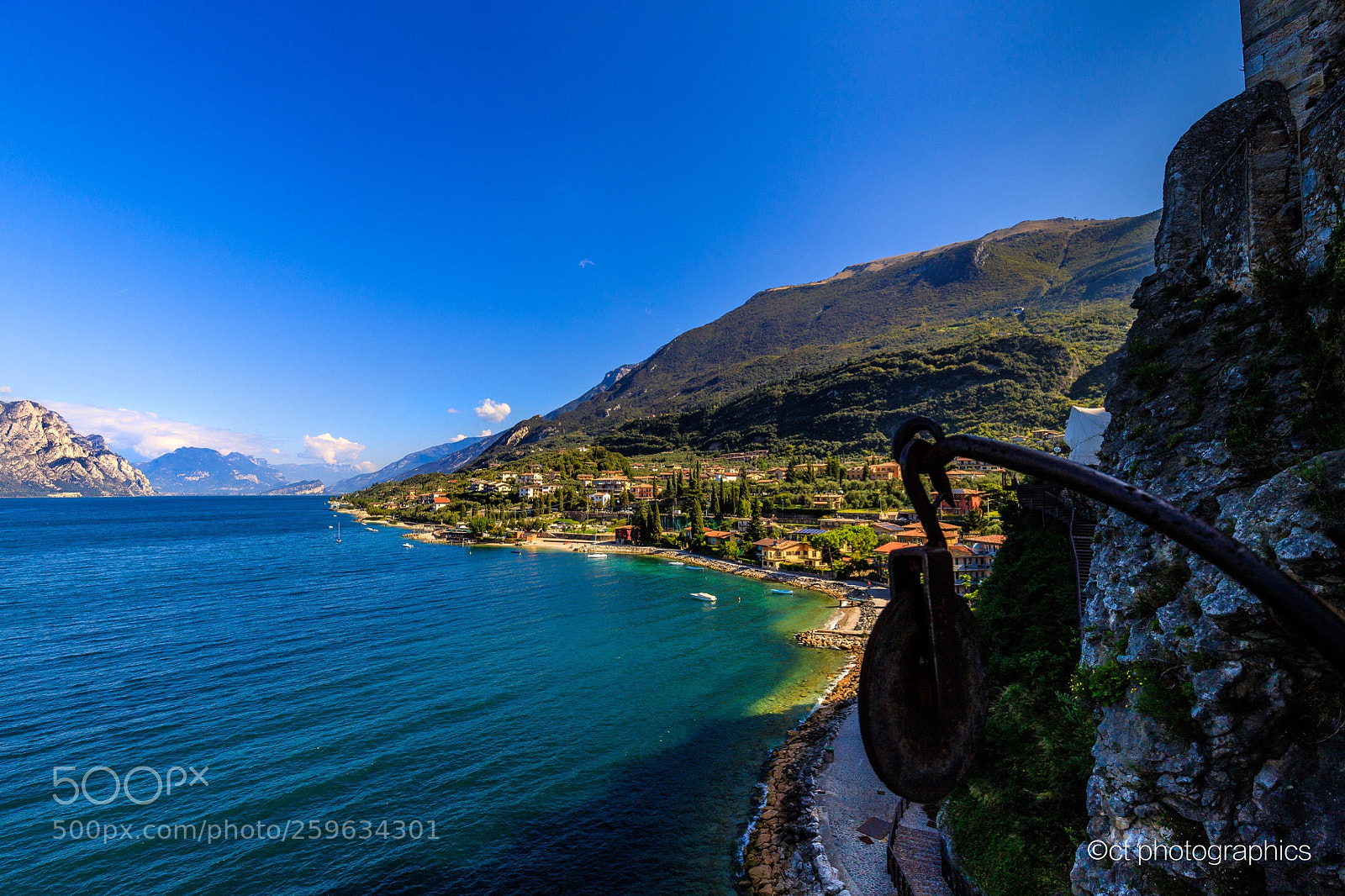 Canon EOS 6D Mark II sample photo. Aussicht burgturm malcesine  photography
