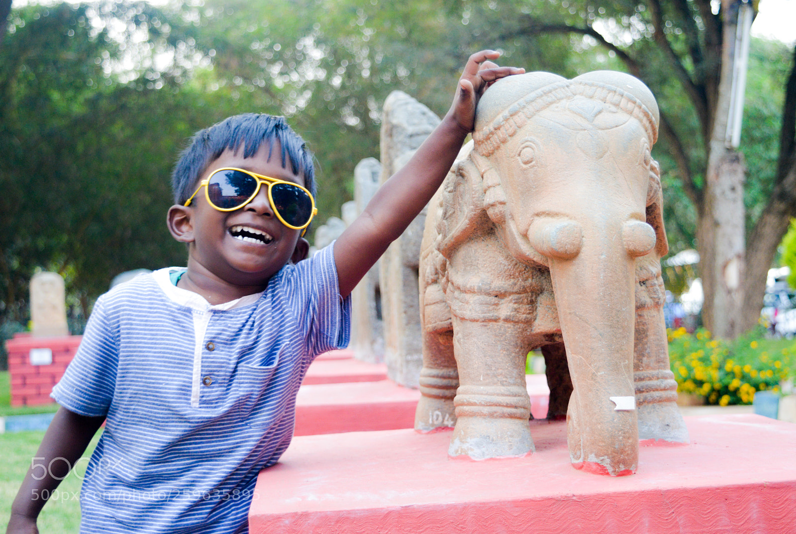 Nikon D3200 sample photo. Laugh photography