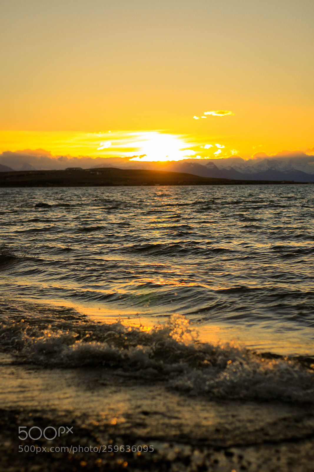 Canon EOS 1200D (EOS Rebel T5 / EOS Kiss X70 / EOS Hi) sample photo. Atardecer lago argentino photography