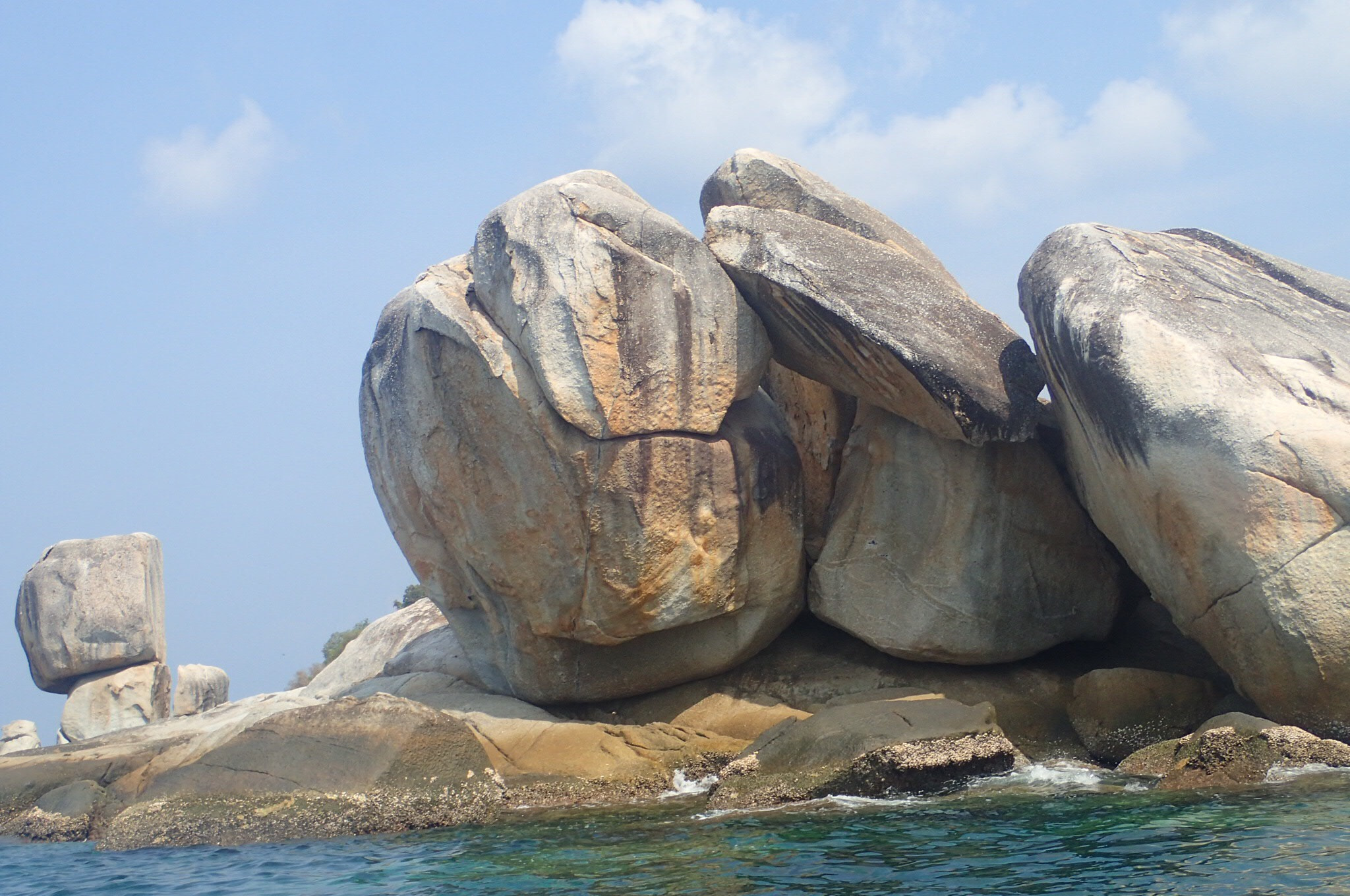 Olympus TG-4 sample photo. Stacked stone island photography