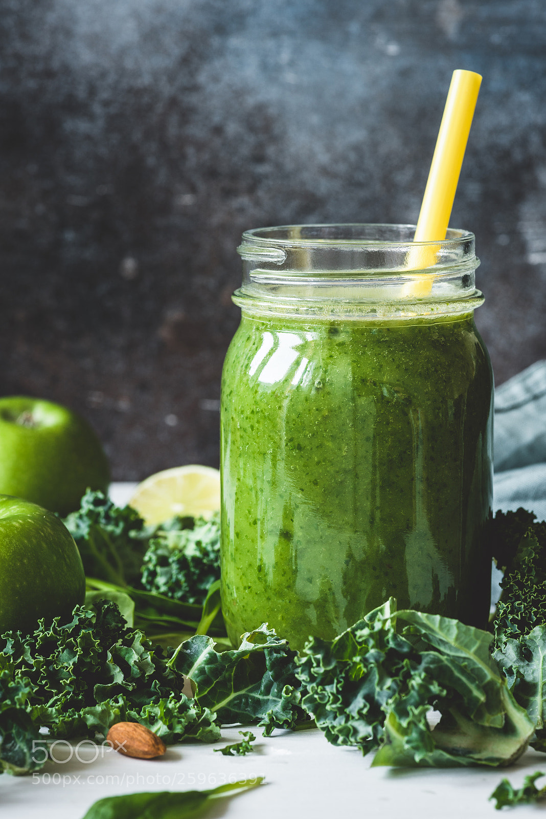 Nikon D810 sample photo. Green detox smoothie in photography