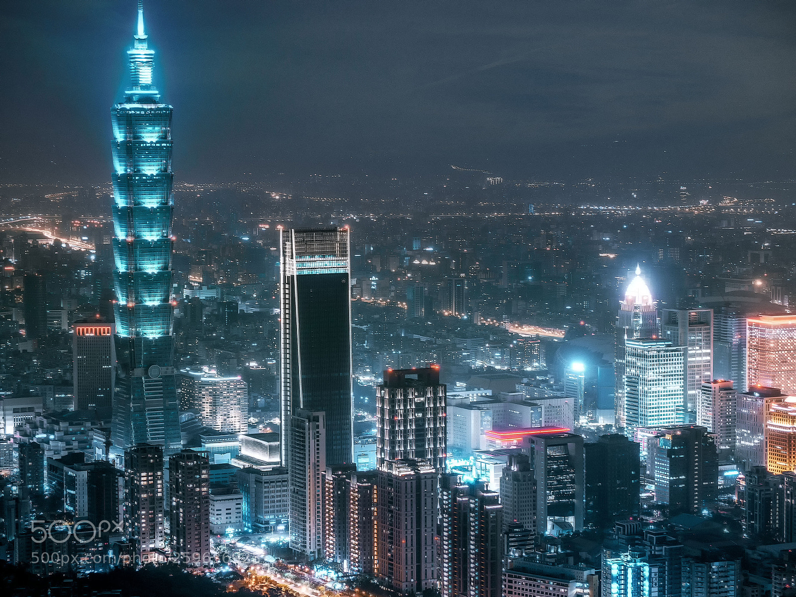 Olympus OM-D E-M10 II sample photo. Taipei101 photography
