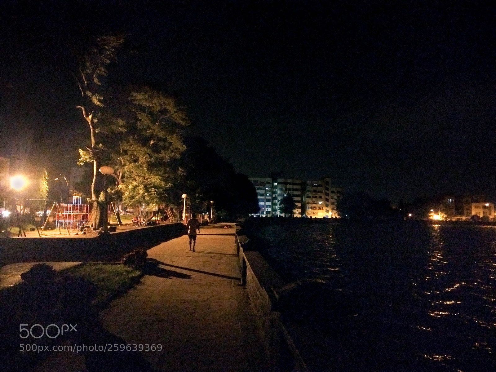 Motorola Moto G (4) sample photo. Midnight stroll through lake photography