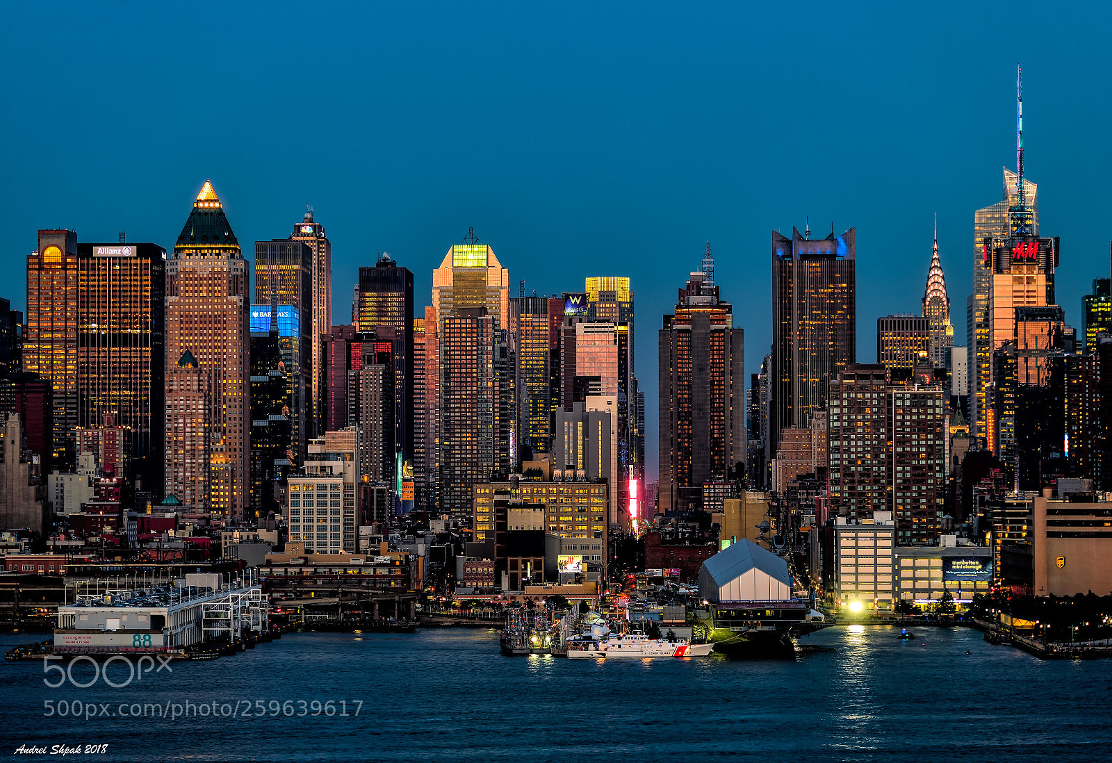 Nikon D850 sample photo. Here comes the magic...manhattan's photography