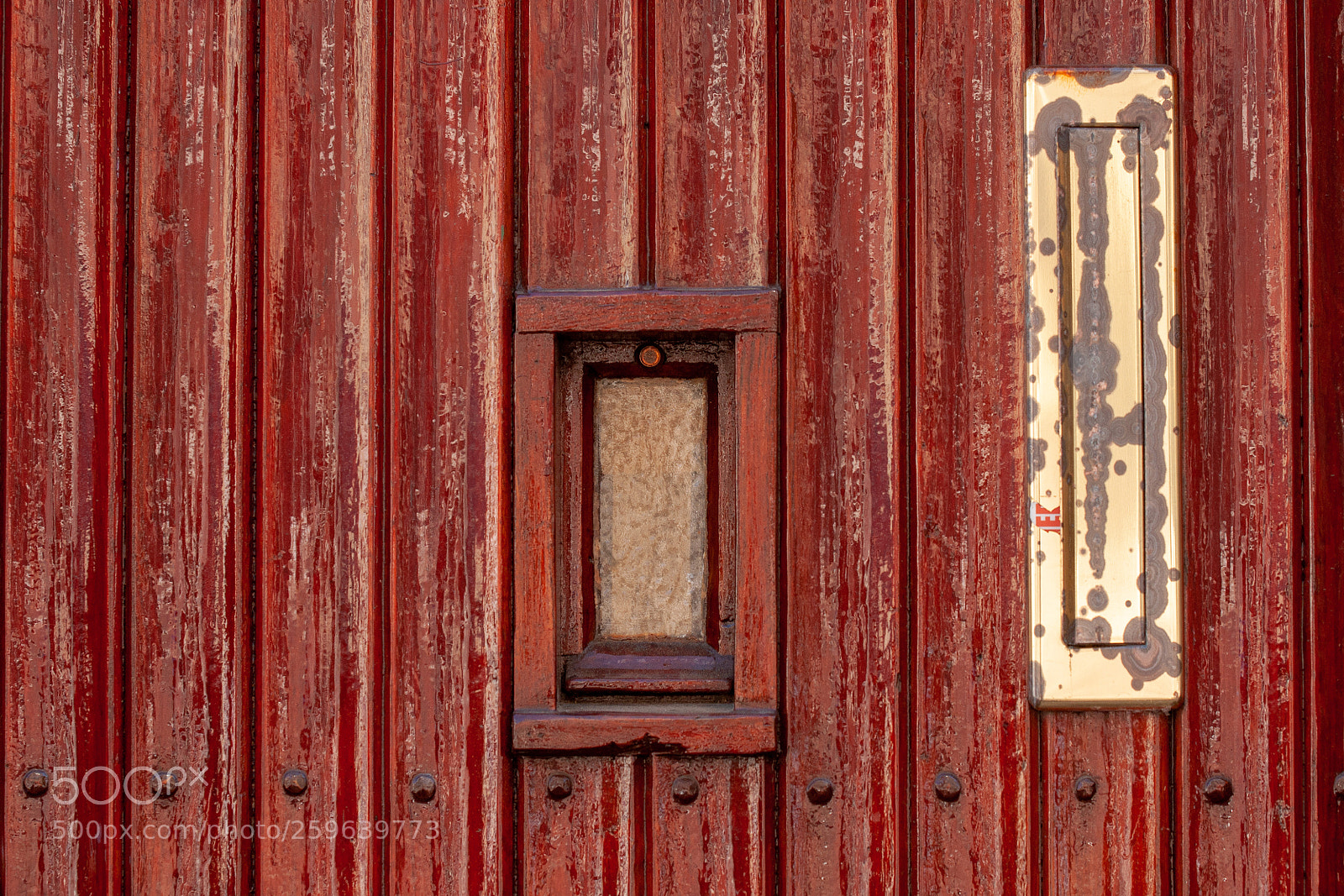 Sony Alpha DSLR-A700 sample photo. Old door photography