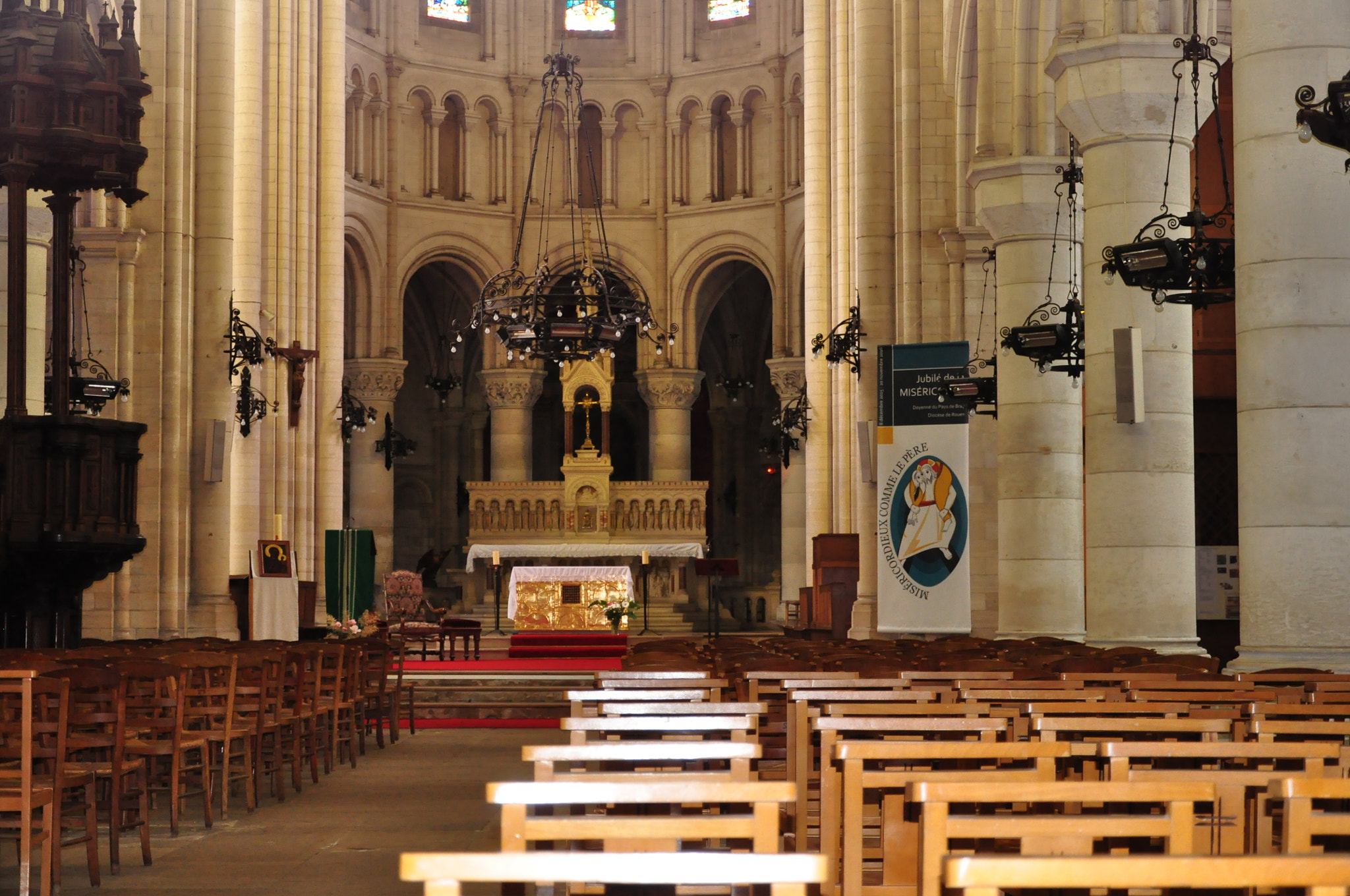 Nikon D5000 sample photo. Église saint saens france photography