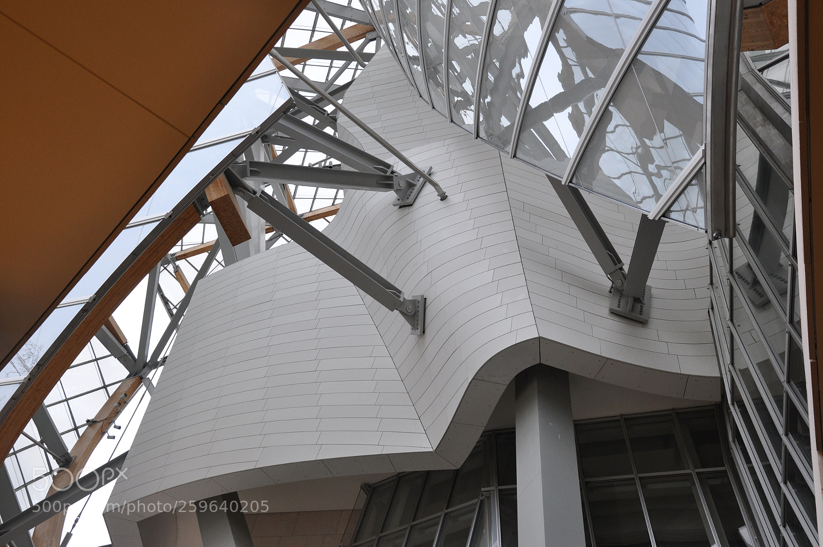 Nikon D90 sample photo. Fondation louis vuitton photography