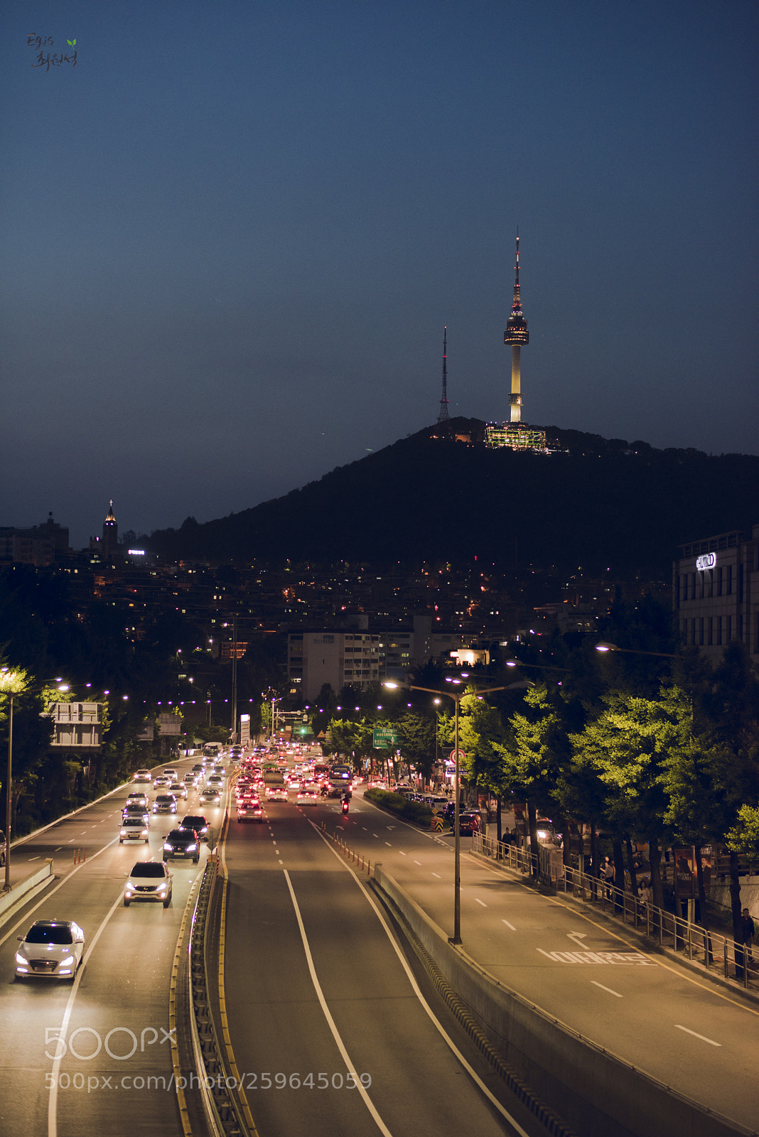 Nikon D810 sample photo. Itewon streets_1 photography