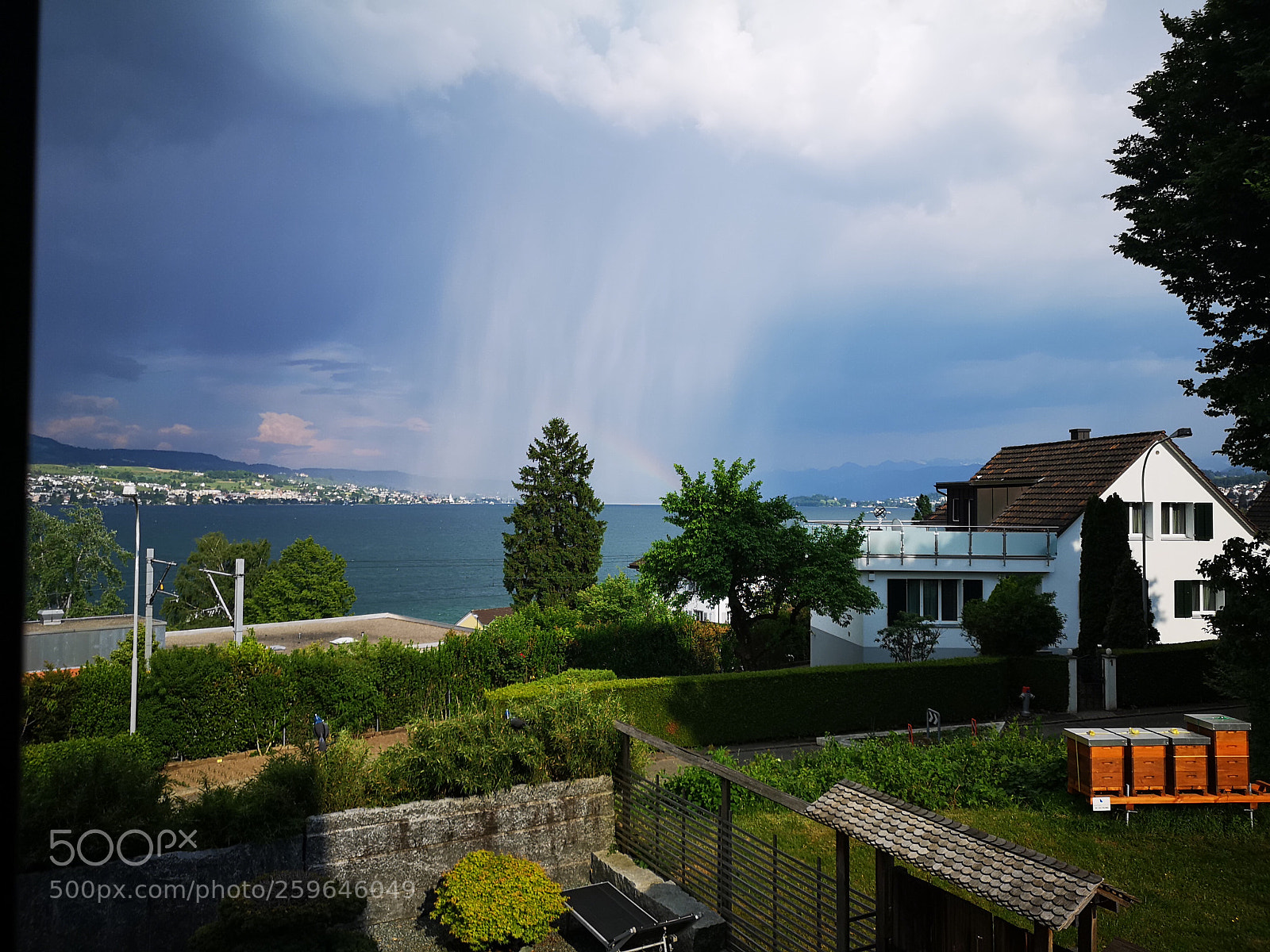 HUAWEI CLT-L29 sample photo. Rain is here photography