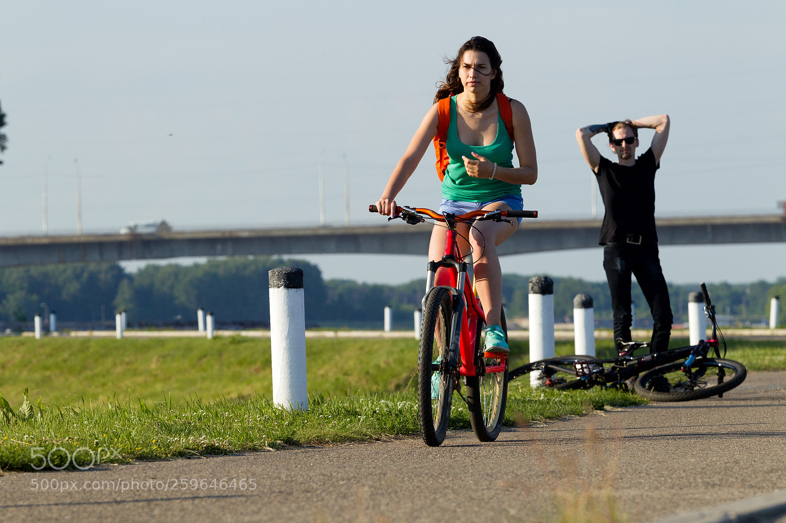 Canon EOS-1D Mark IV sample photo. The girl and the photography