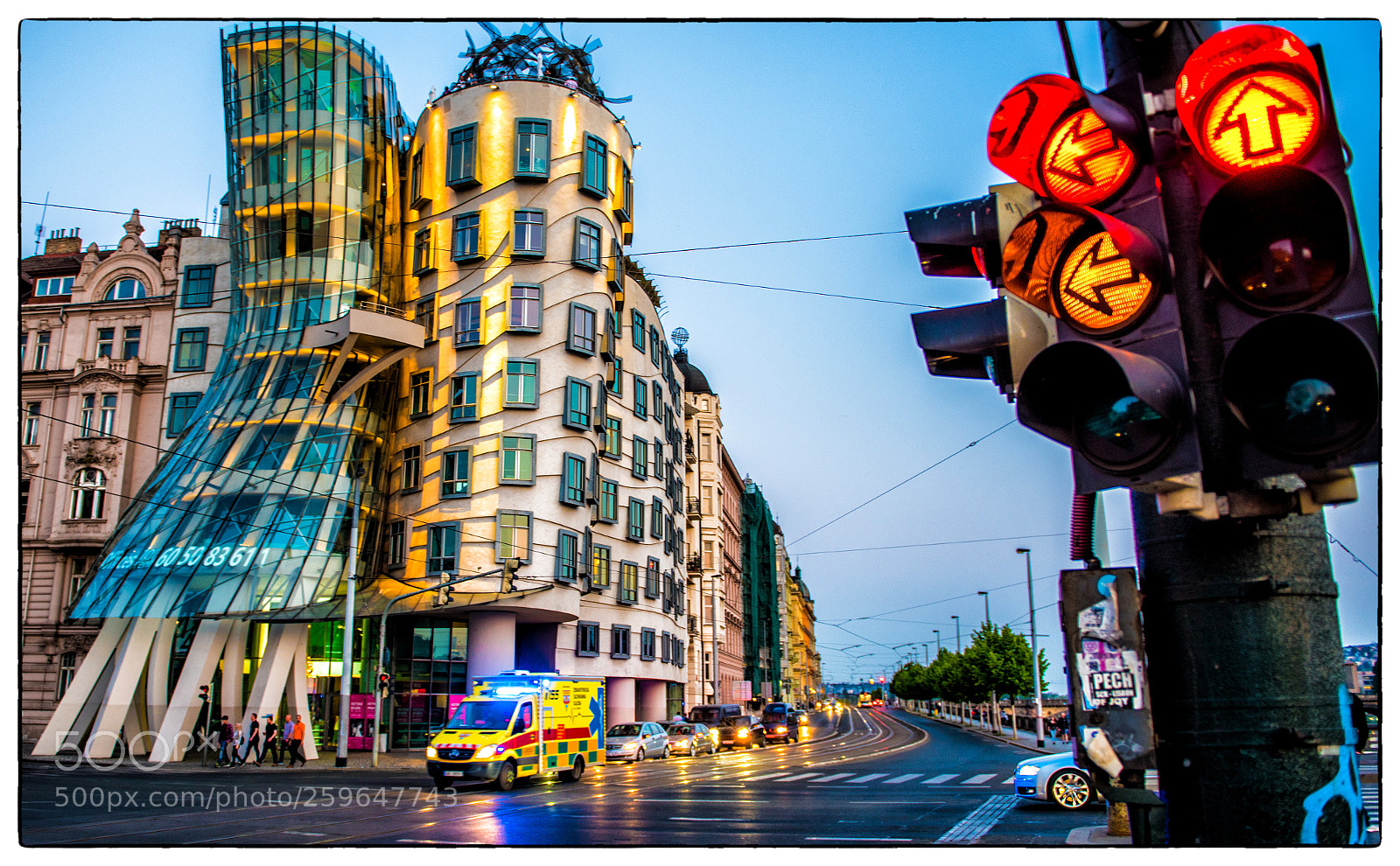 Nikon D750 sample photo. "das tanzende haus" photography