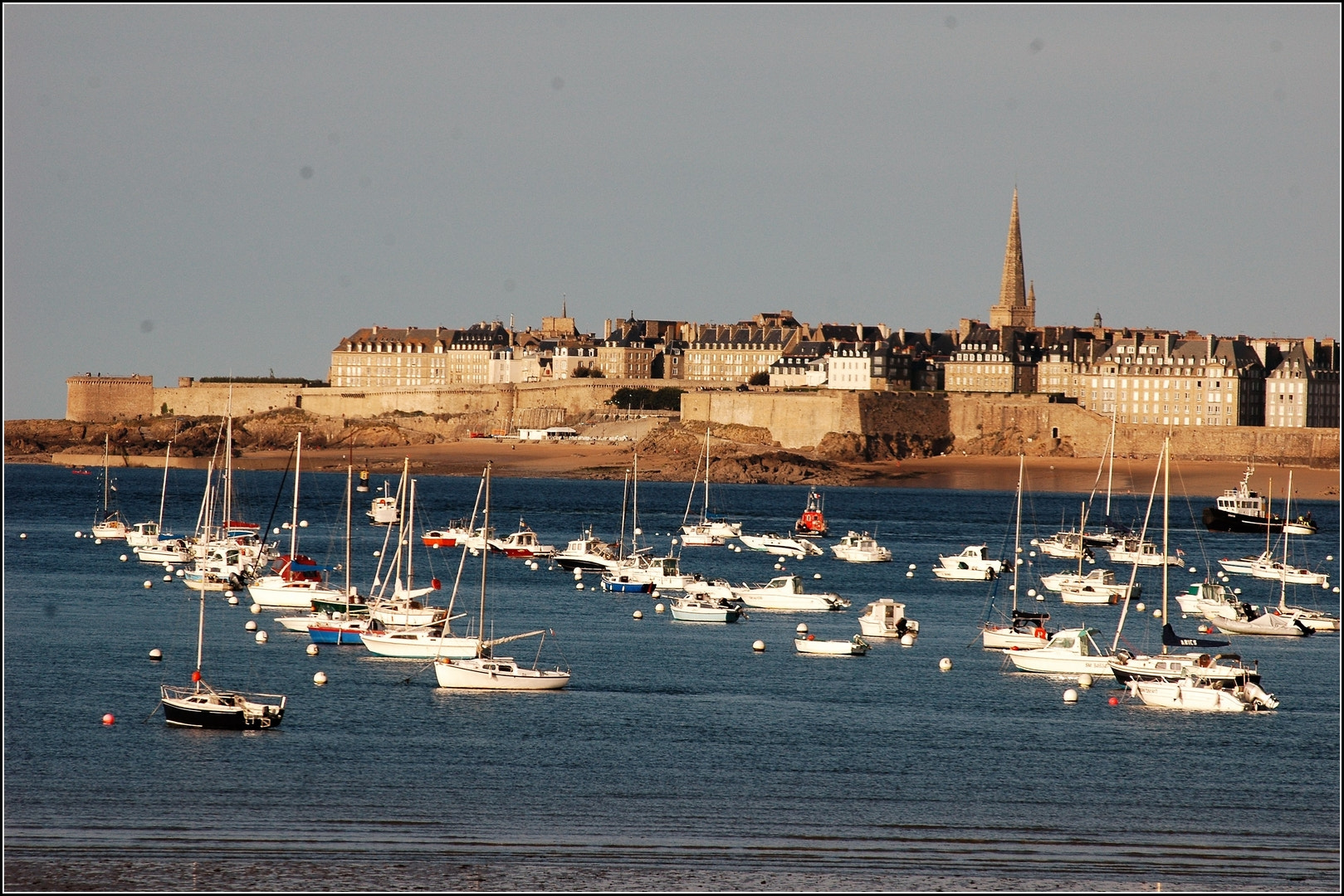 Nikon D70 sample photo. St malo in france photography