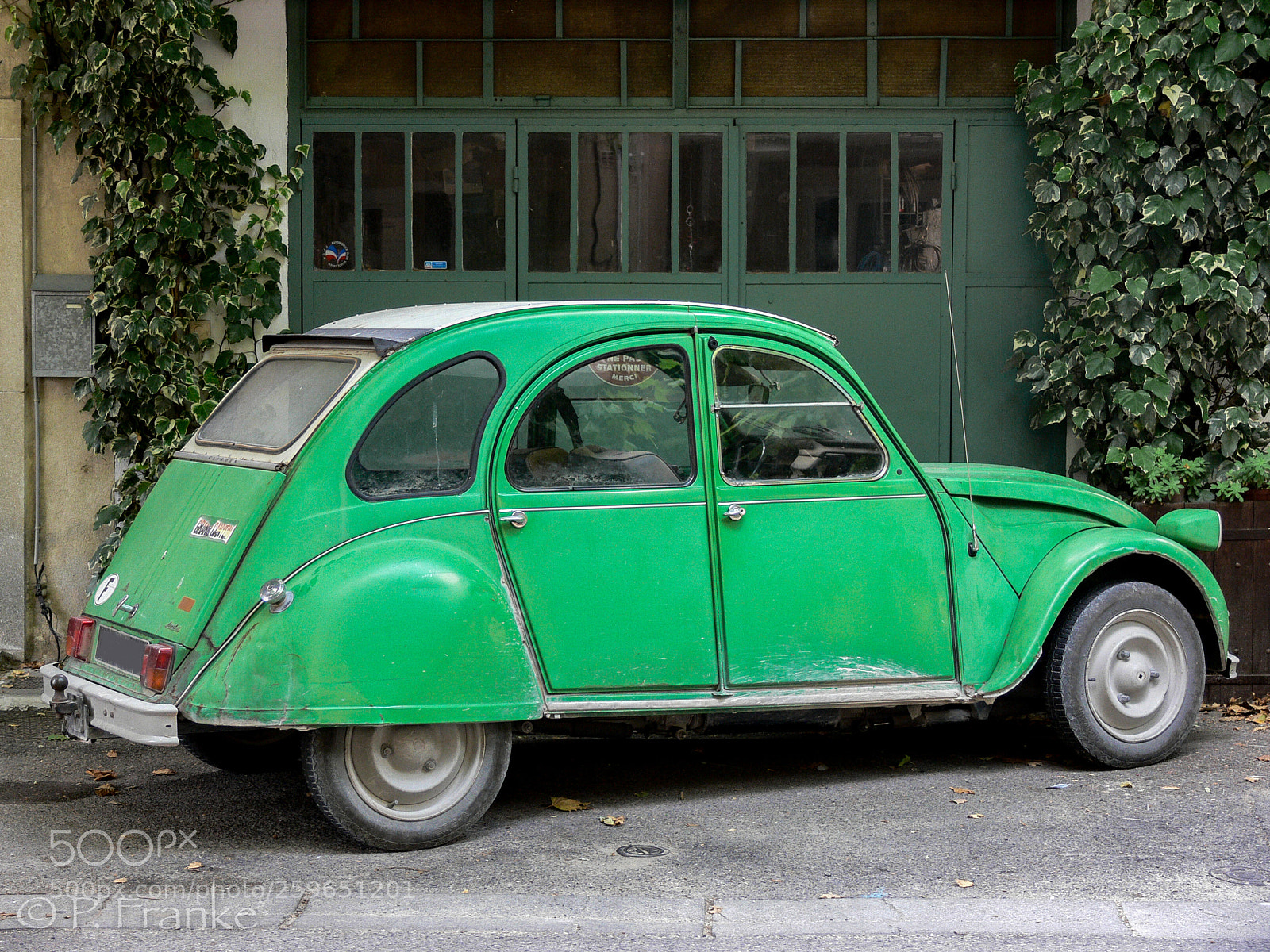 Panasonic DMC-FZ30 sample photo. Provence werkstatt 2cv photography