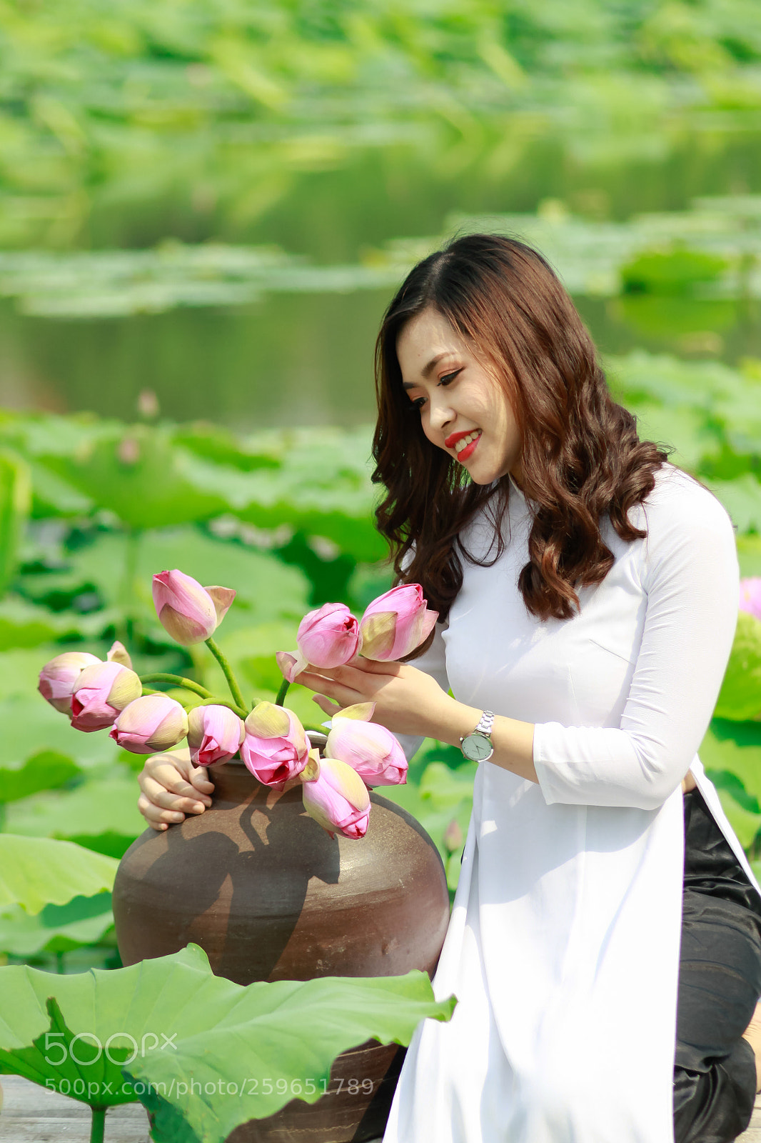 Canon EOS 50D sample photo. Girl with lotus photography