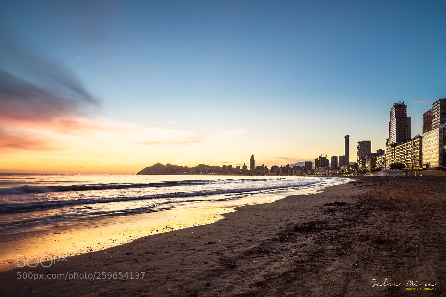 Sony a7 II sample photo. Capvespre a la platja photography