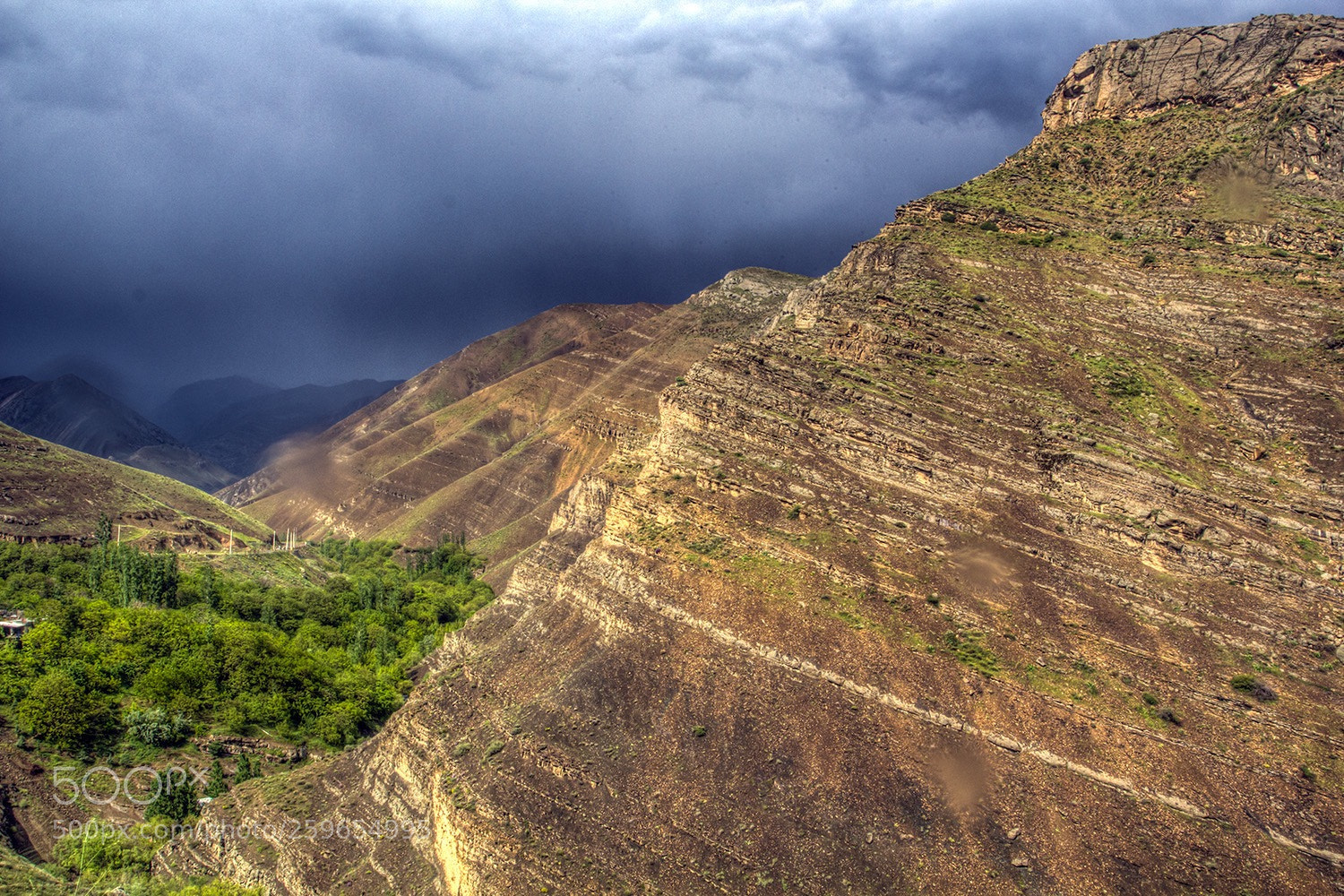 Canon EOS 550D (EOS Rebel T2i / EOS Kiss X4) sample photo. Golden mountains photography