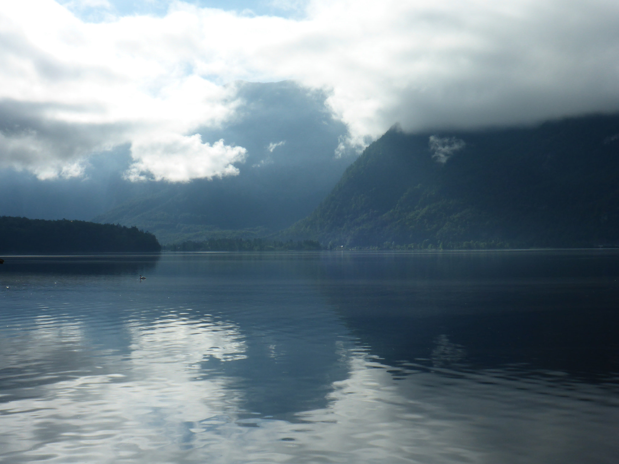 Panasonic Lumix DMC-TS5 (Lumix DMC-FT5) sample photo. Hallstättersee photography