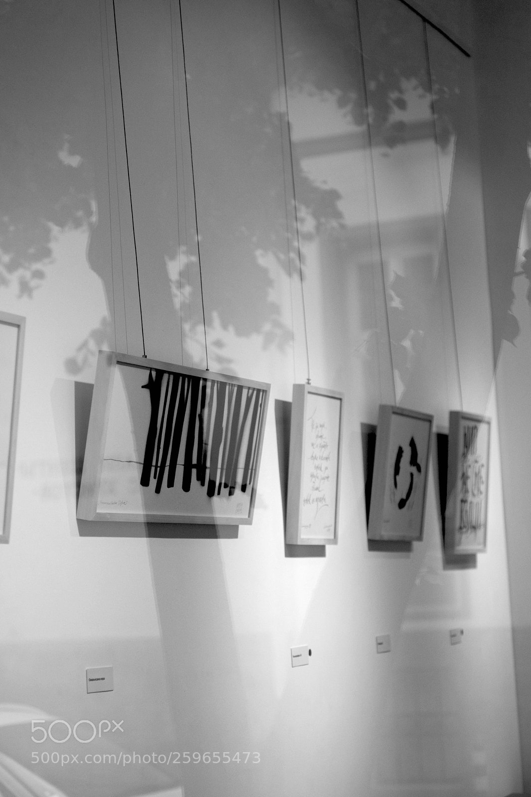 Canon EOS 800D (EOS Rebel T7i / EOS Kiss X9i) sample photo. Outside a gallery .. photography