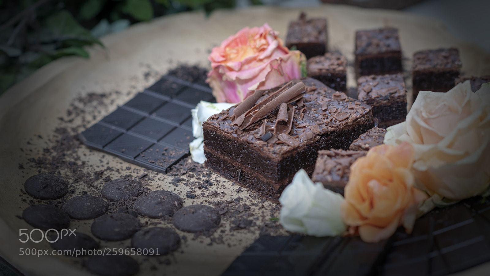 Nikon D850 sample photo. Roses with chocolate photography