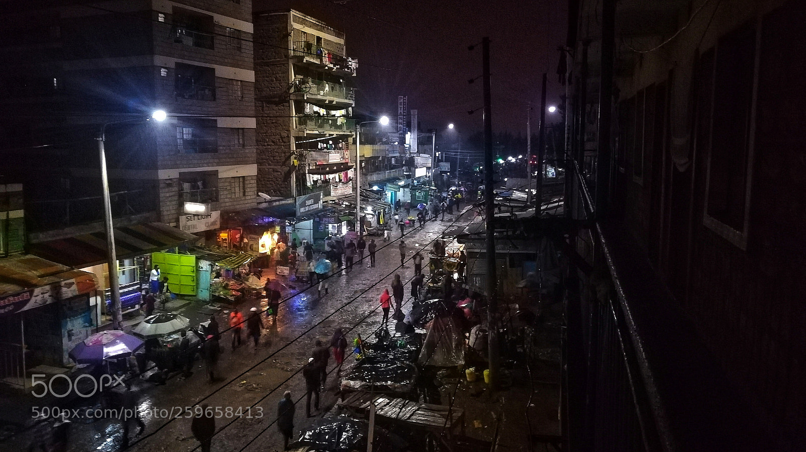 HUAWEI P10 lite sample photo. In the hood photography