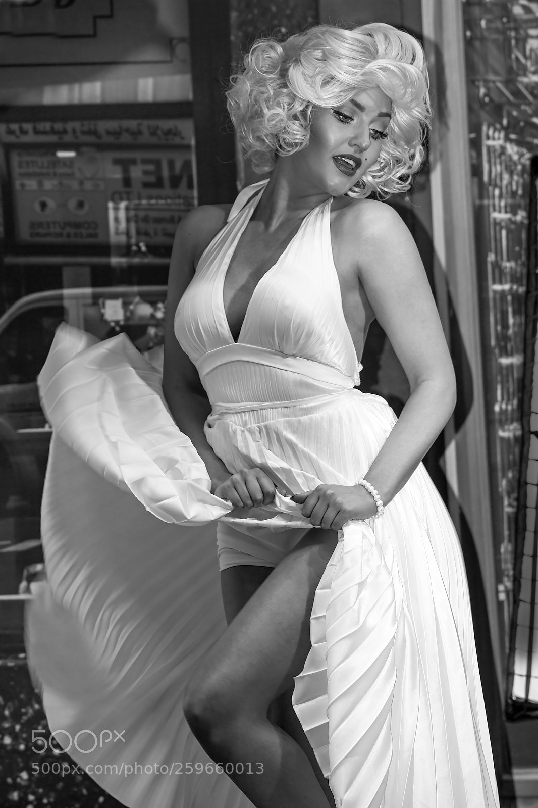 Canon EOS 7D sample photo. Marilyn returns photography