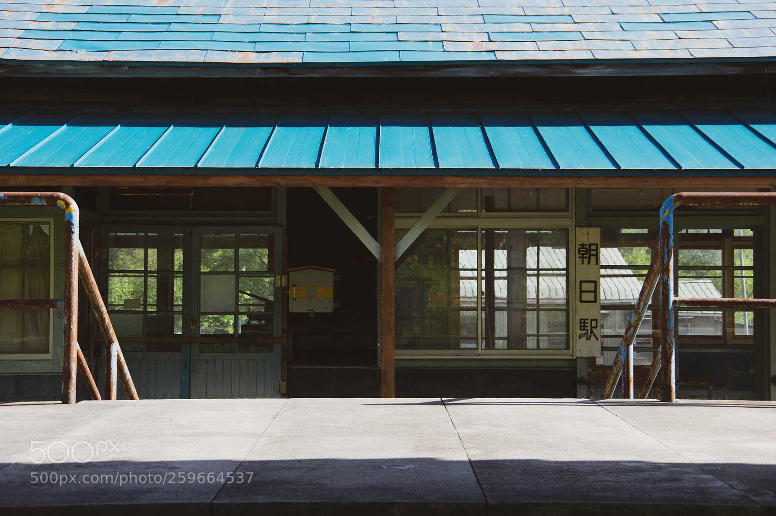 Pentax K-3 sample photo. Nostalgic station photography